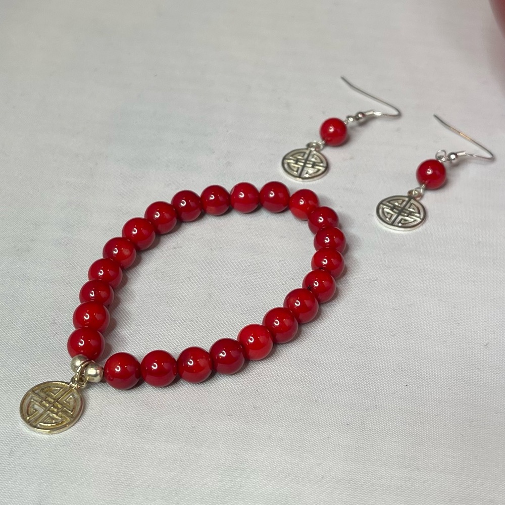 New Bracelet & Earring Set - Picture 2 of 8